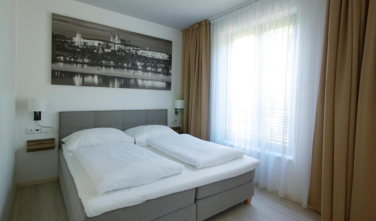 Adeba Hotel Prague Exterior photo