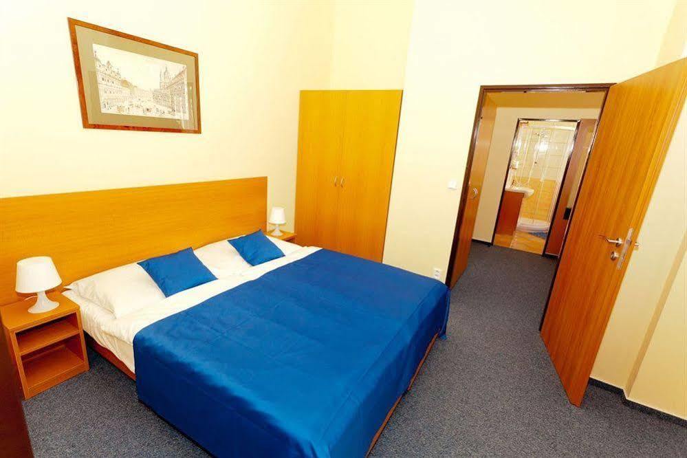 Adeba Hotel Prague Exterior photo