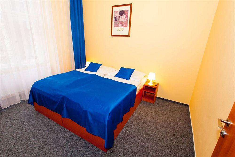 Adeba Hotel Prague Exterior photo